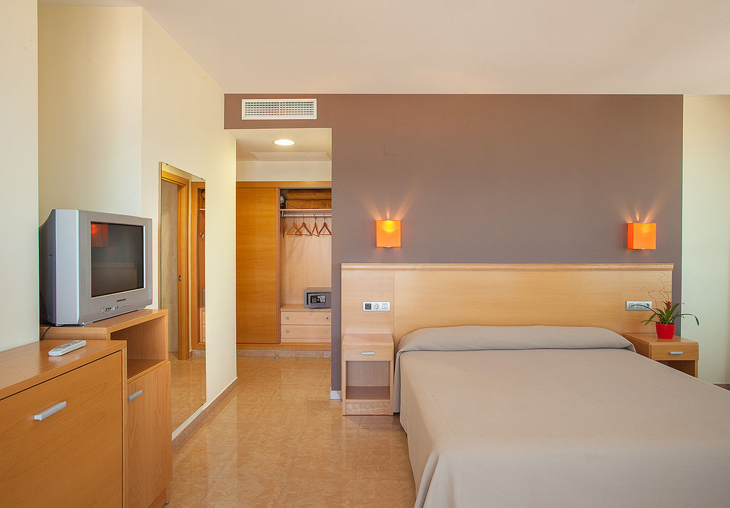 Hotel Rh Gijon & Spa Гандия Экстерьер фото