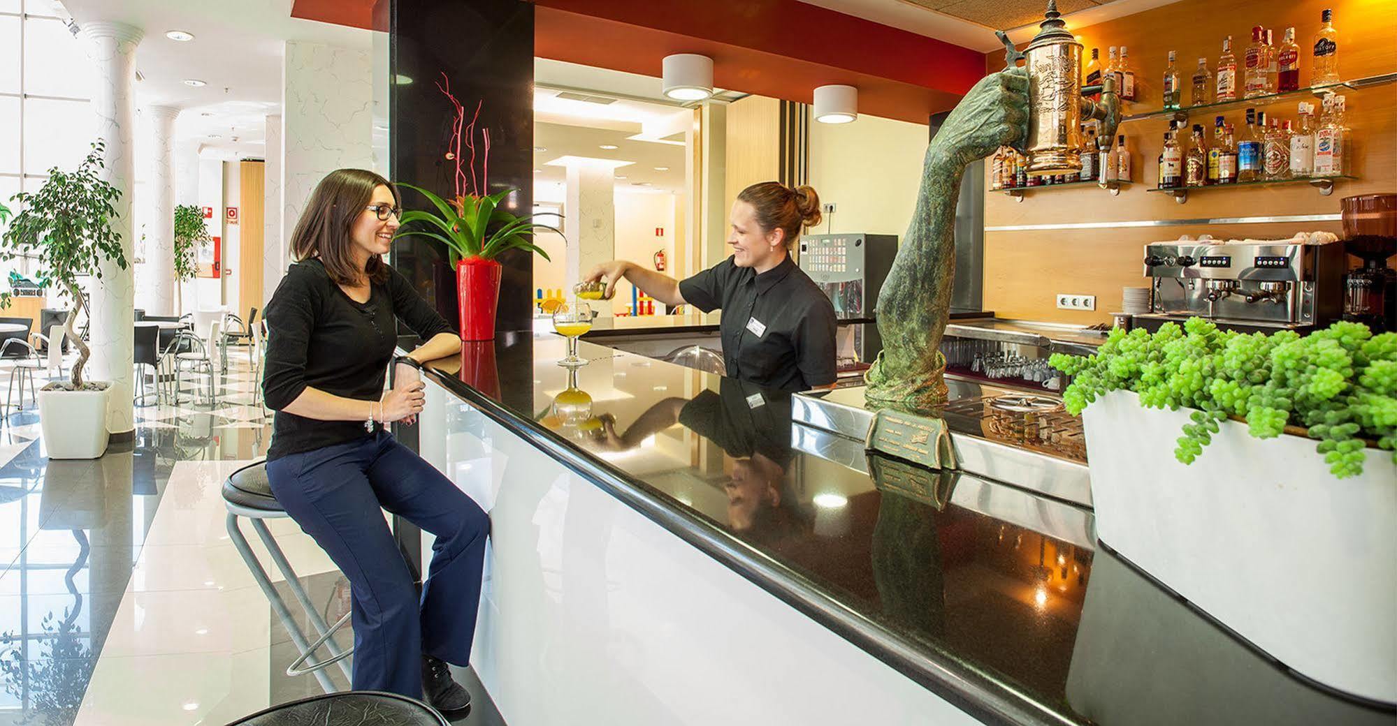 Hotel Rh Gijon & Spa Гандия Экстерьер фото